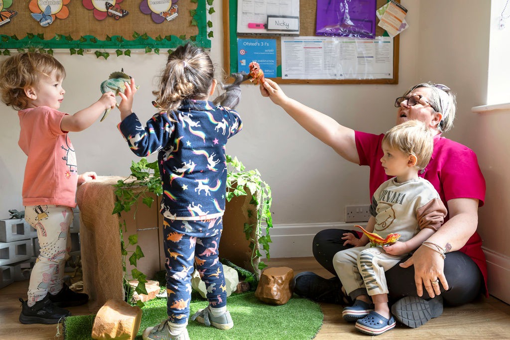 Childcare in Warrington & Northwich, Cheshire I32A1995