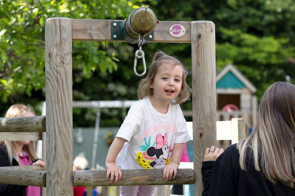 Childcare in Warrington & Northwich, Cheshire I32A5723