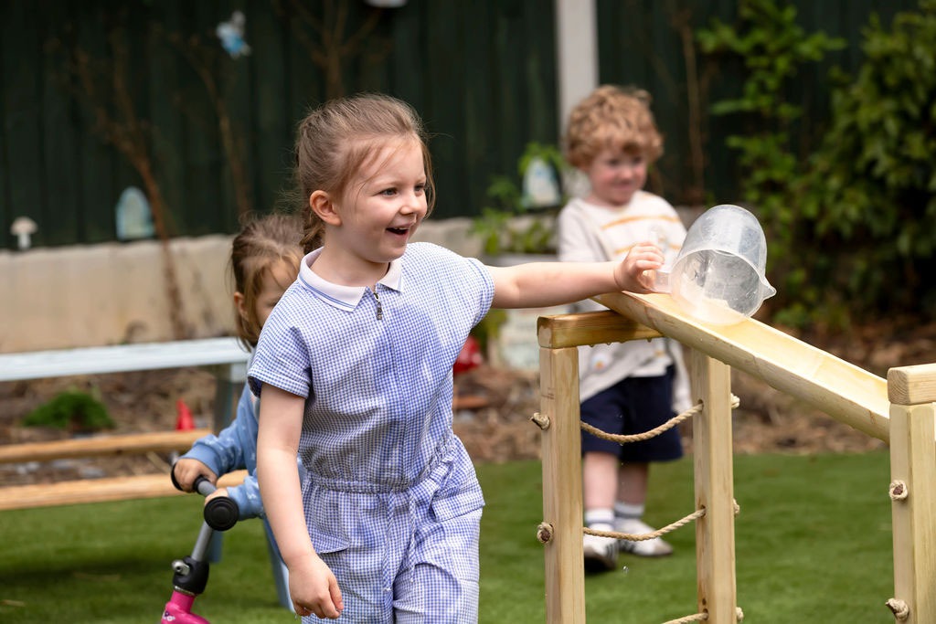 Childcare in Warrington & Northwich, Cheshire I32A0575