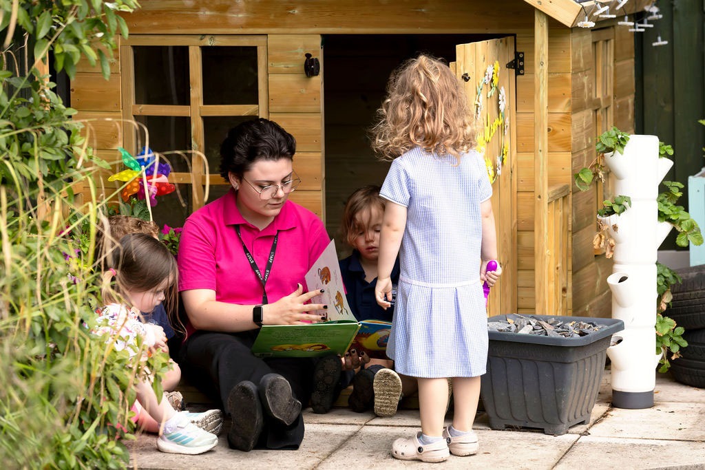 Childcare in Warrington & Northwich, Cheshire I32A0678