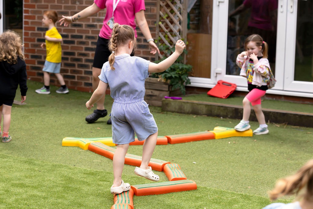 Childcare in Warrington & Northwich, Cheshire I32A0776