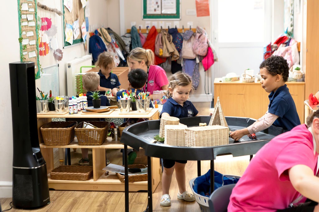 Childcare in Warrington & Northwich, Cheshire I32A0972