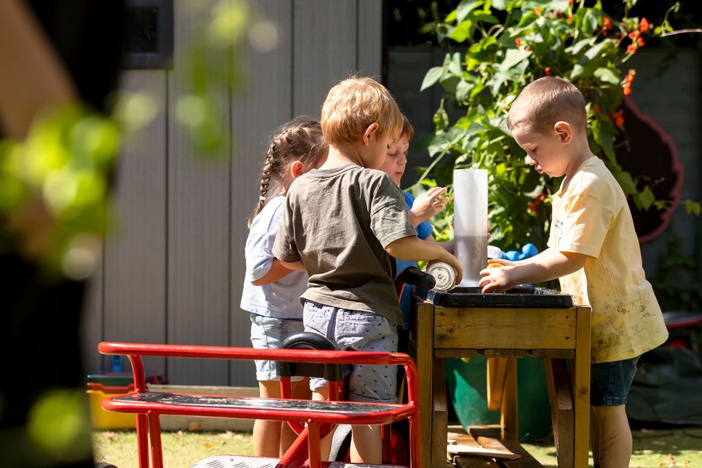 Childcare in Warrington & Northwich, Cheshire I32A3099